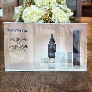 New EIGHTH DAY Samples: Reparative + Intensive MOISTURIZERS & Regenerative SERUM